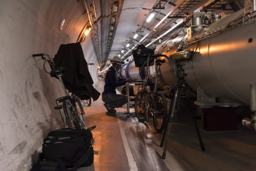 Radiografando i magneti di LHC alla ricerca del cortocircuito (foto di Maximilien Brice)