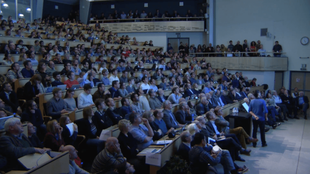 Il seminario di ATLAS e CMS al CERN del dicembre 2015